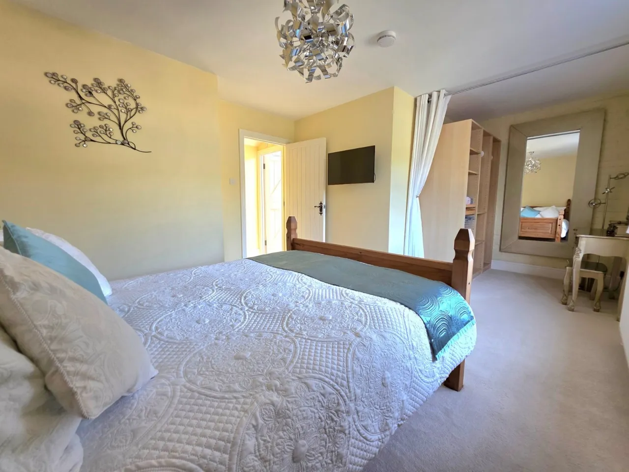 Brent Street, Brent Knoll, TA9, photo 18