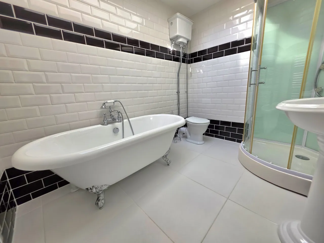 Brent Street, Brent Knoll, TA9, photo 22