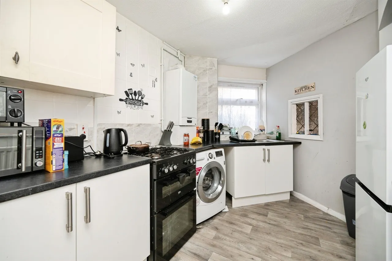 Watsons Close, Dudley, photo 4