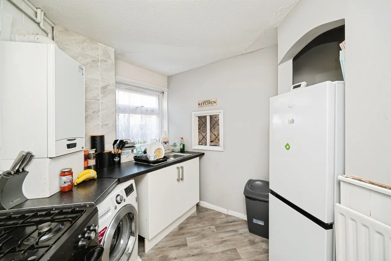 Watsons Close, Dudley, photo 6
