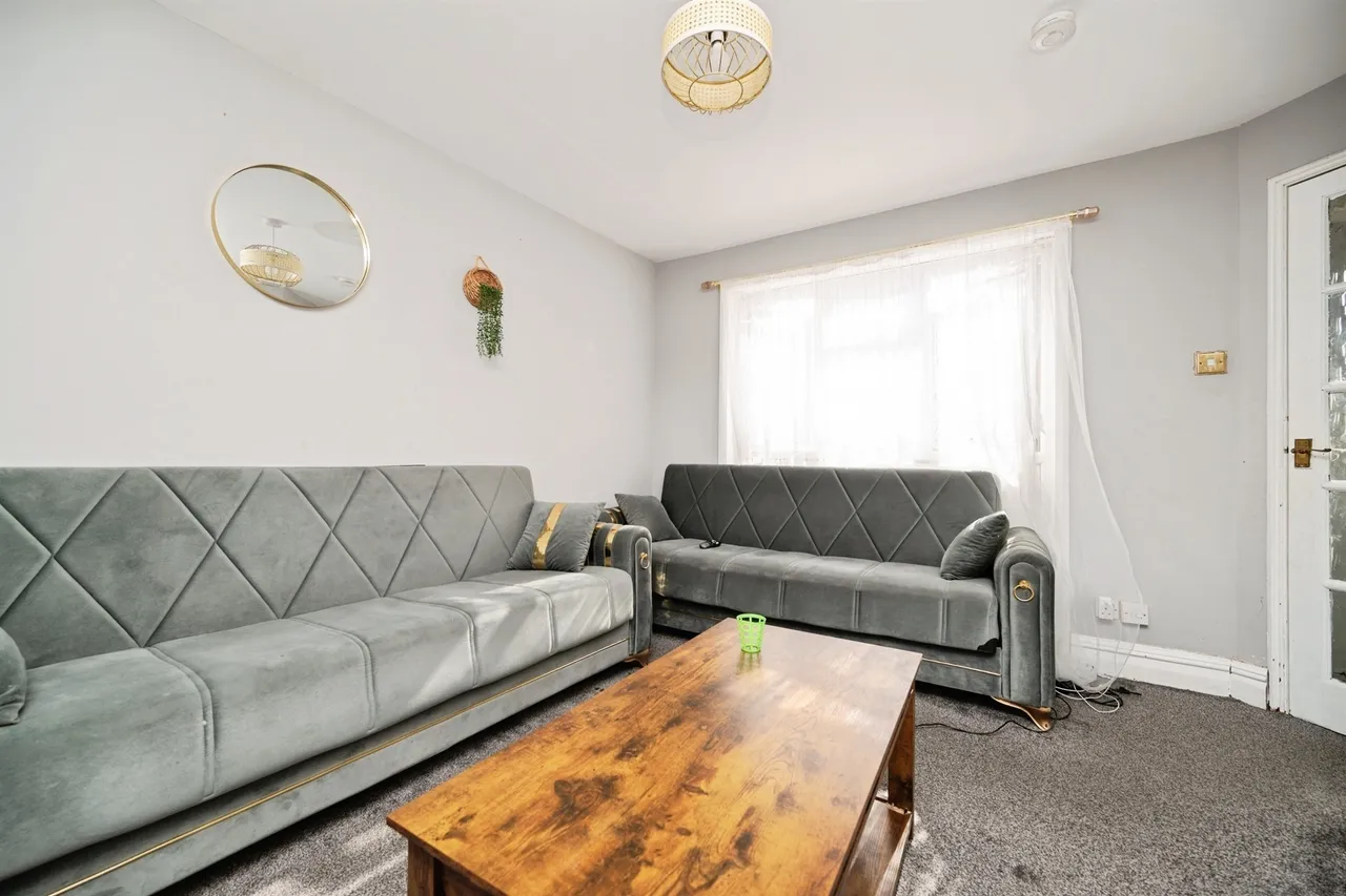 Watsons Close, Dudley, photo 12