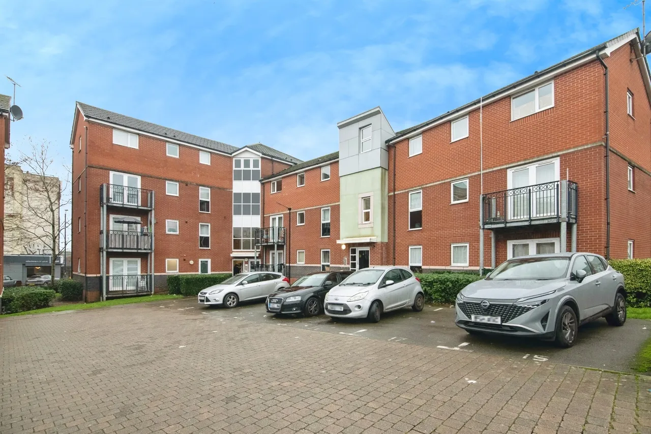 2 bed flat for sale, Barleycorn Drive, Birmingham, B16