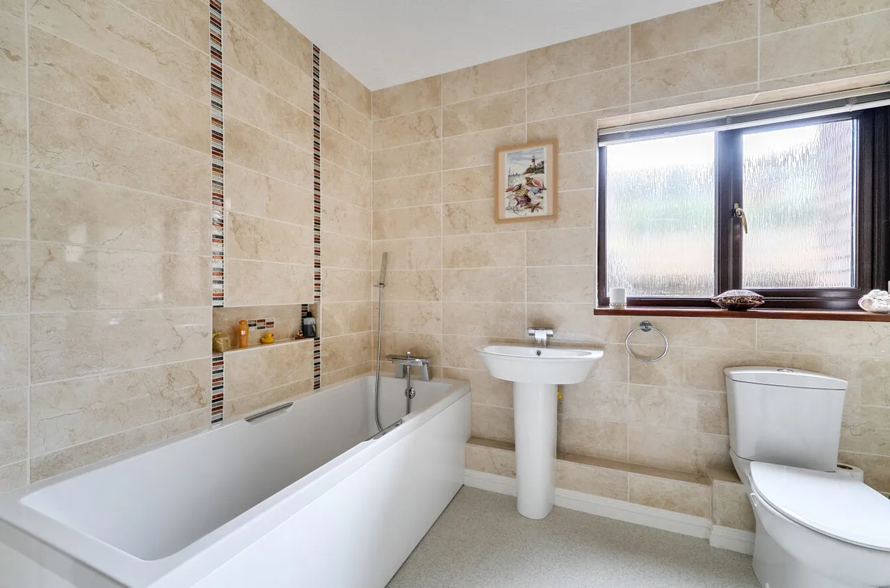 Sanctuary Close, Bishops Tawton, EX32, photo 19