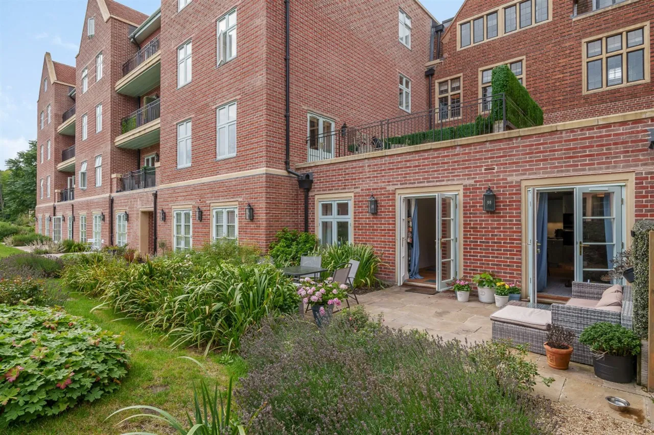 Kings Drive, Midhurst, GU29, photo 4