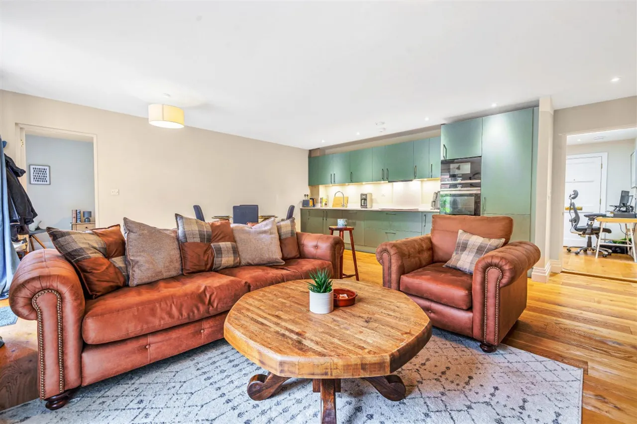 Kings Drive, Midhurst, GU29, photo 5