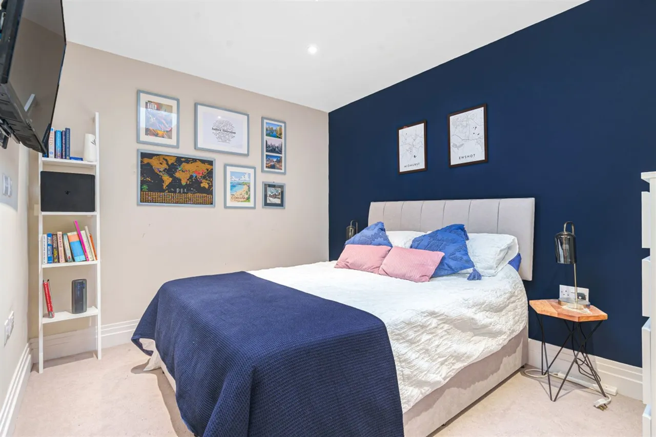 Kings Drive, Midhurst, GU29, photo 9