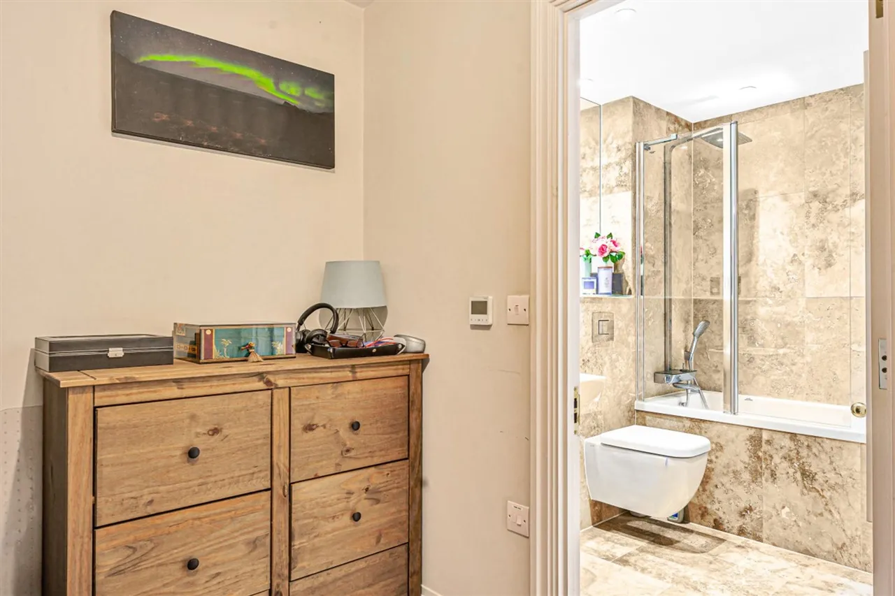 Kings Drive, Midhurst, GU29, photo 8
