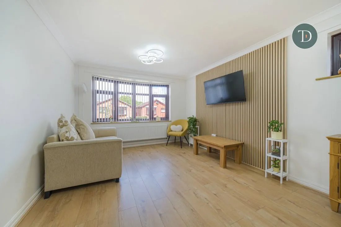 Saxon Way, Great Sutton, CH66 2YF, photo 2