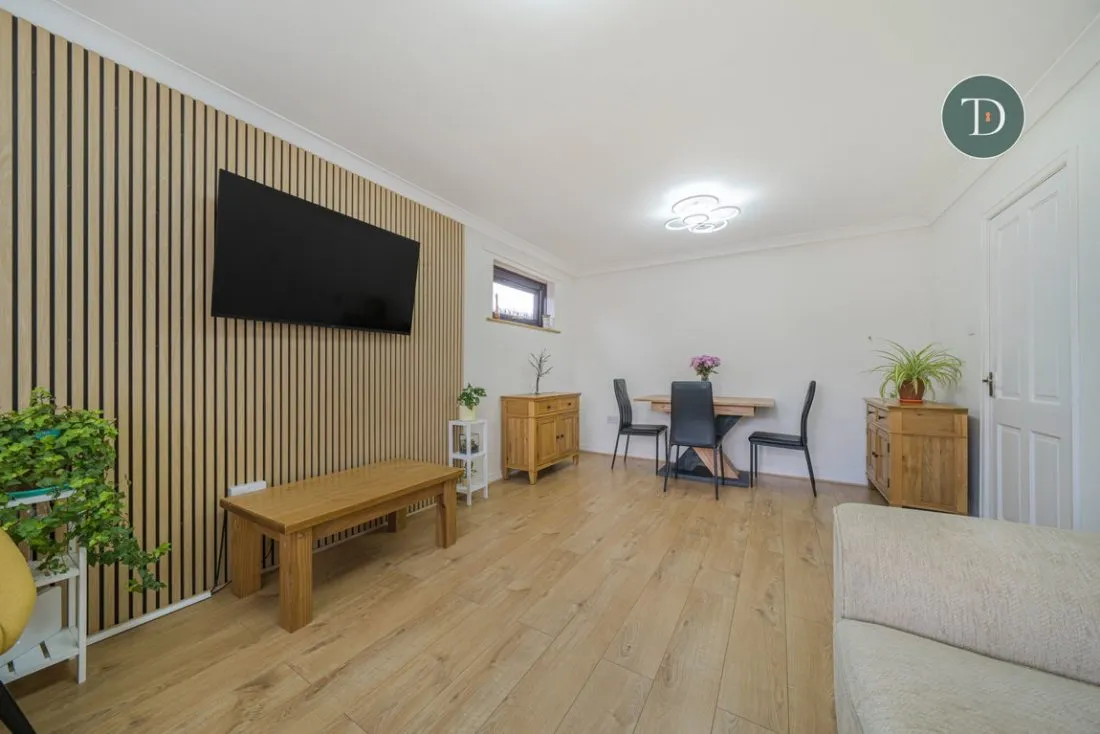 Saxon Way, Great Sutton, CH66 2YF, photo 4