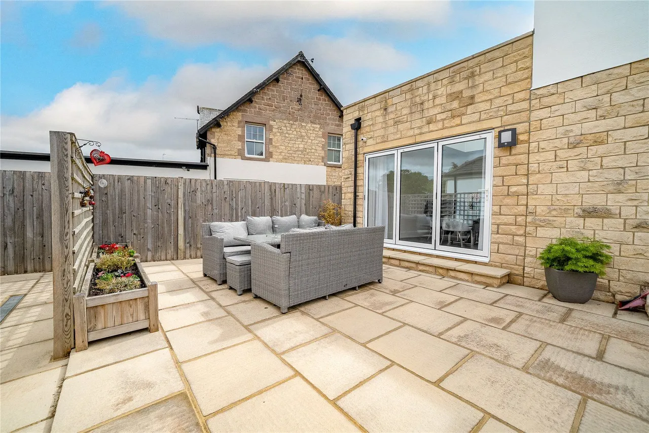 Oxmoor Meadows, Hunsingore, LS22, photo 21