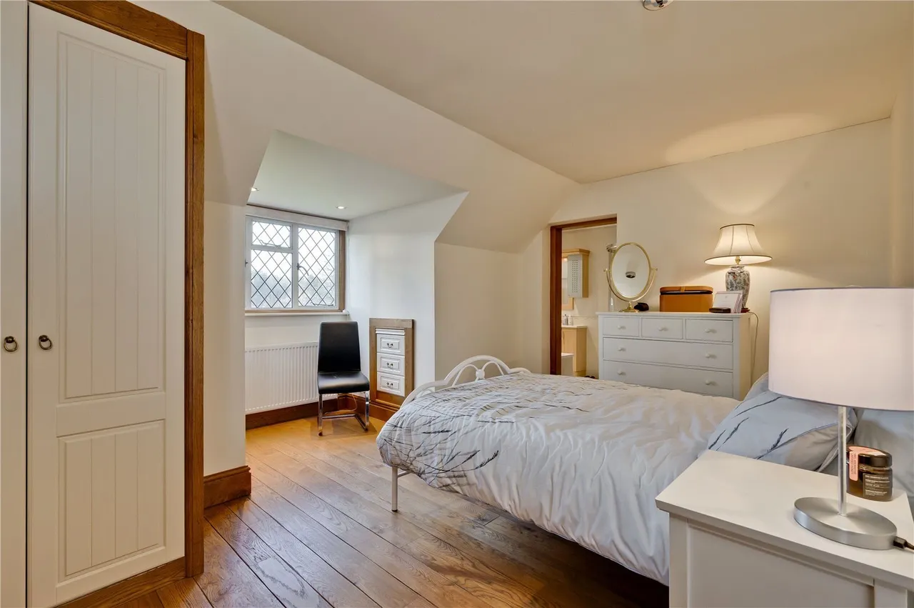 Sutton Park, Sutton Green, GU4, photo 13
