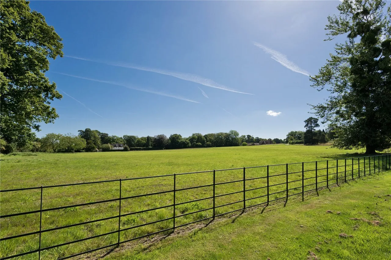Sutton Park, Sutton Green, GU4, photo 22