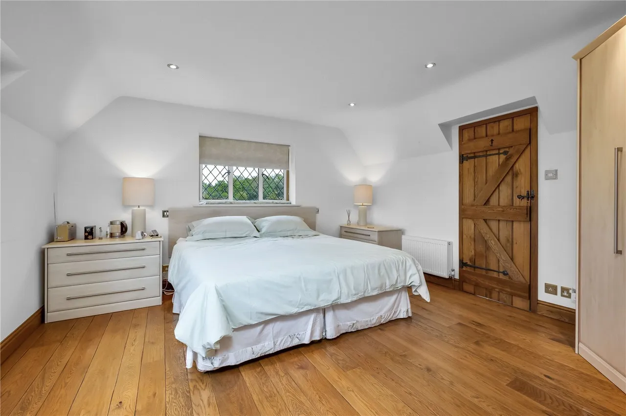 Sutton Park, Sutton Green, GU4, photo 10