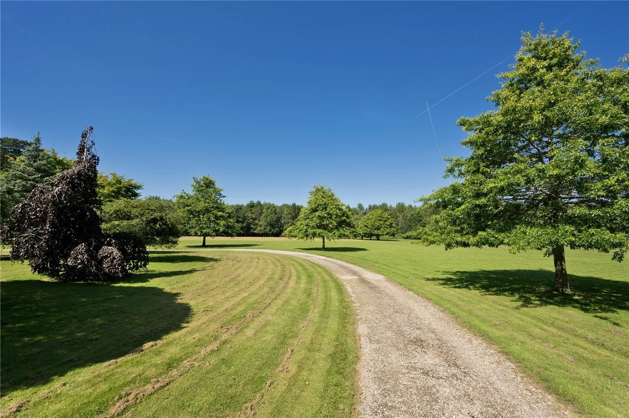 Sutton Park, Sutton Green, GU4, photo 20