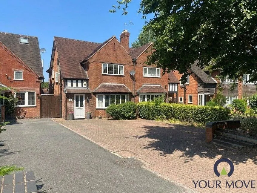 3 bed house for sale, Kineton Green Road, B92