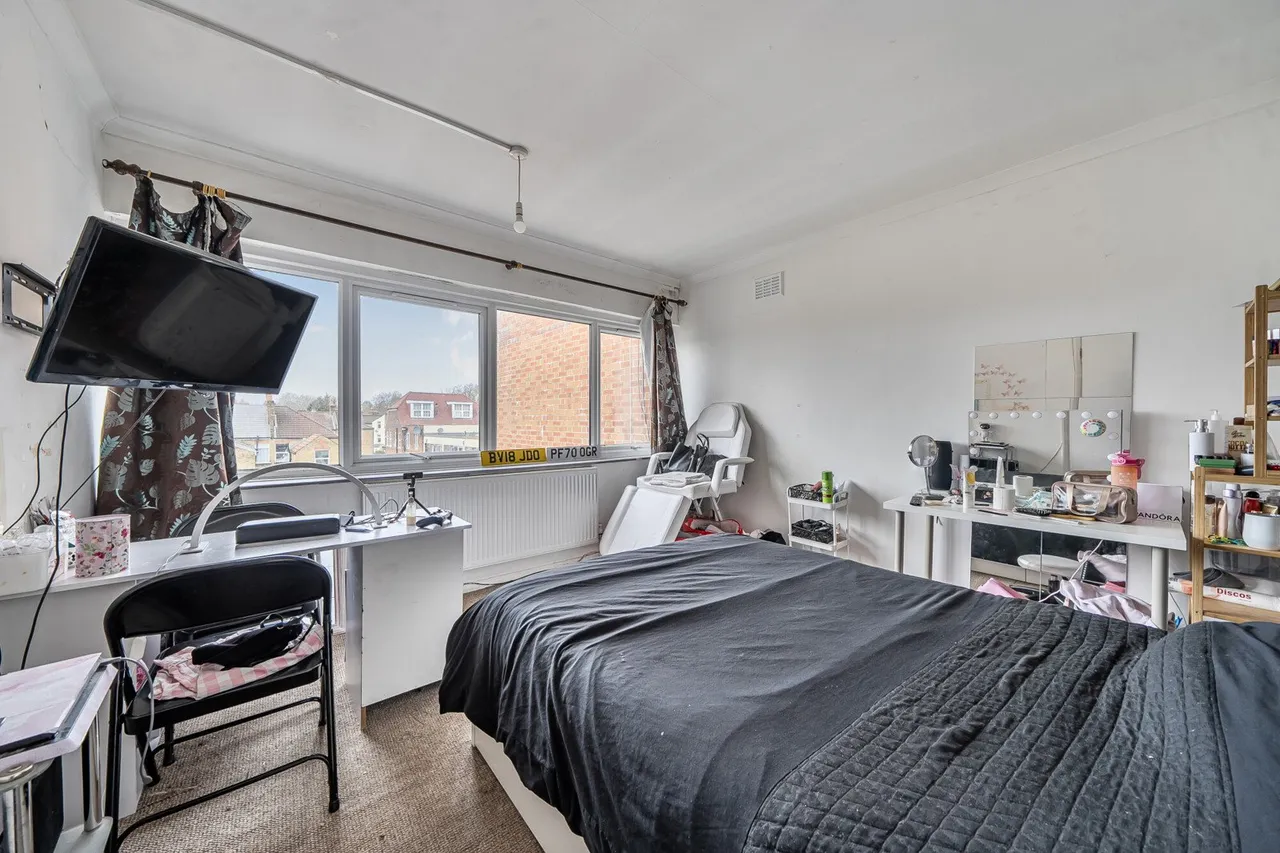 Lewisham High Street, SE13, photo 12
