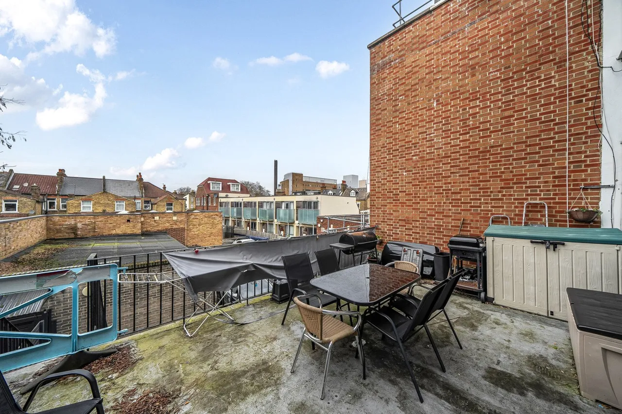 Lewisham High Street, SE13, photo 15