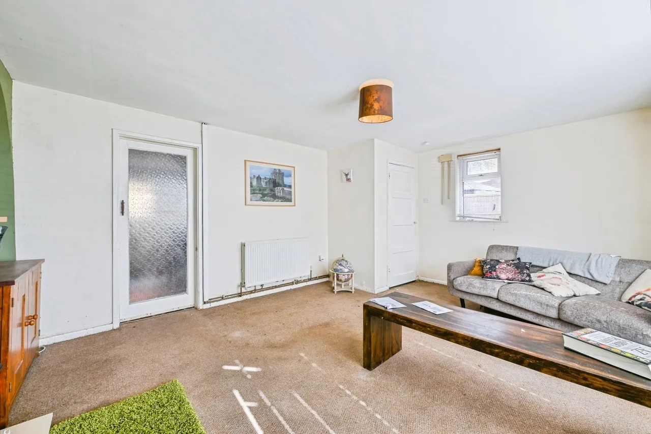 Denewood Crescent, NG8, photo 7