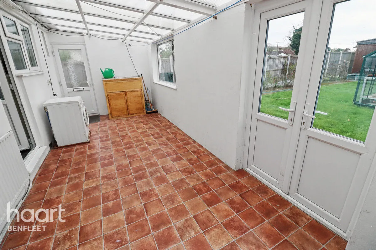 Daws Heath Road, Benfleet, SS7, photo 9