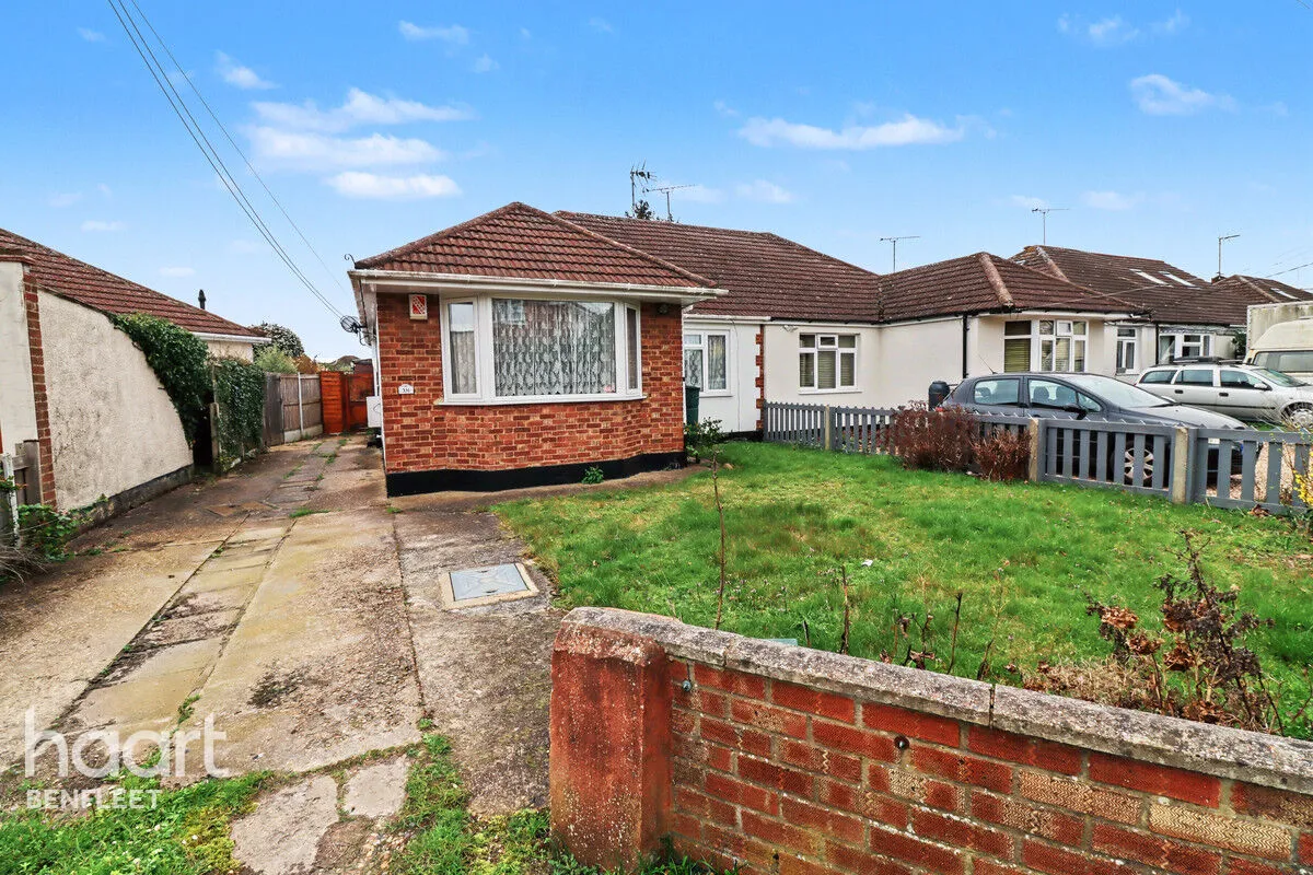 3 bed house for sale, Daws Heath Road, Benfleet, SS7