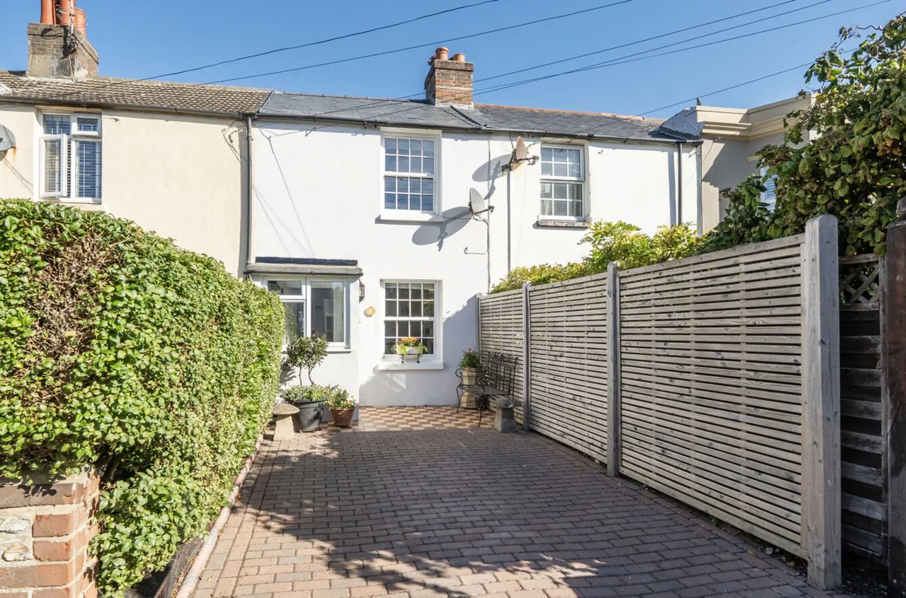 2 bed property for sale, Wood Street, Bognor Regis, PO21