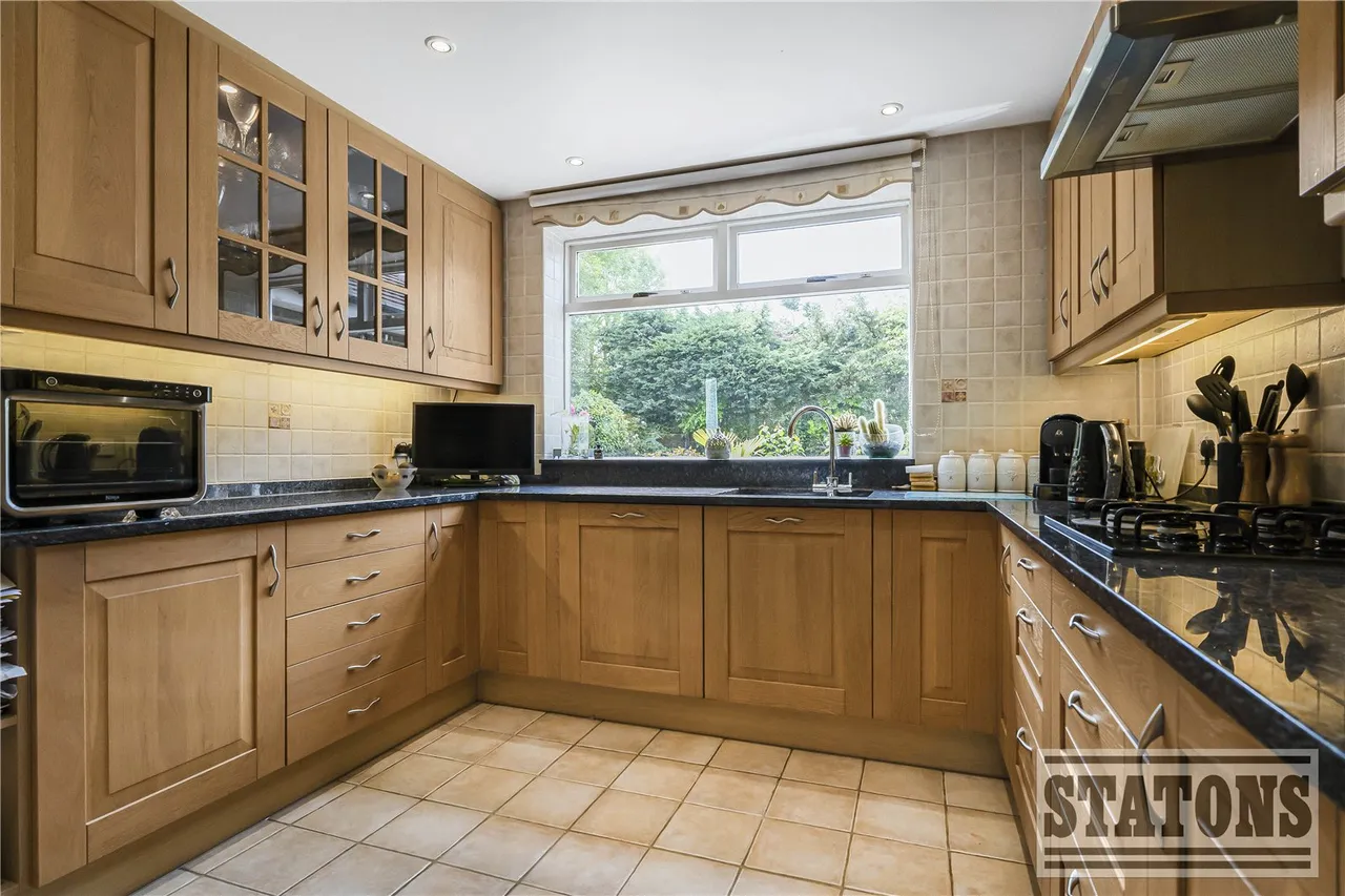 Parkgate Avenue, Hadley Wood, EN4 0NN, photo 10