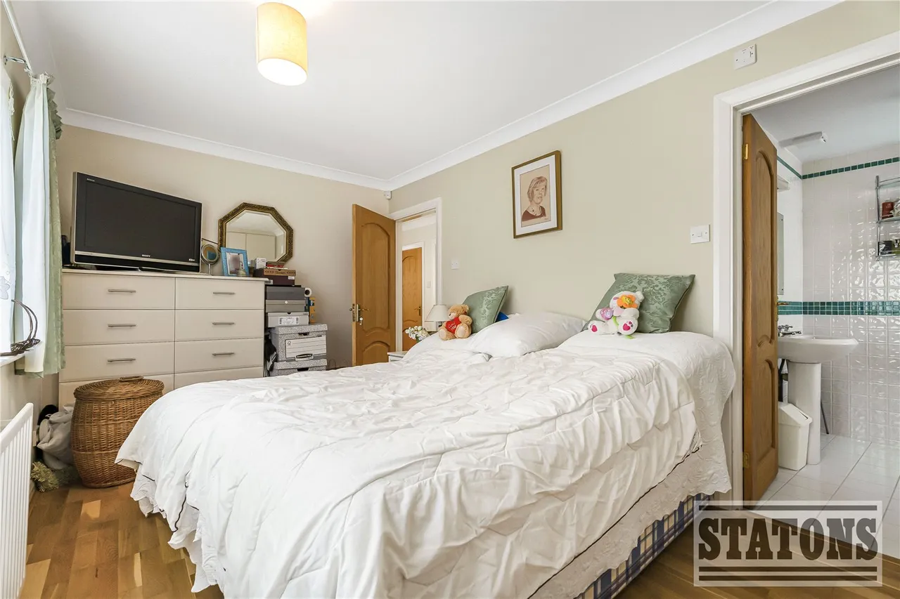 Parkgate Avenue, Hadley Wood, EN4 0NN, photo 20