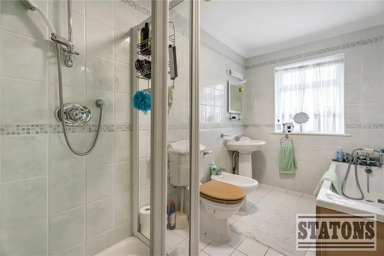 Parkgate Avenue, Hadley Wood, EN4 0NN, photo 22