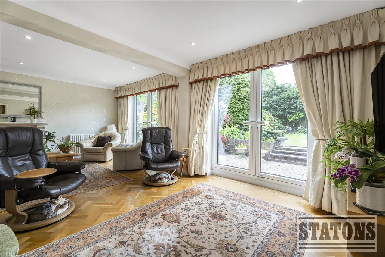 Parkgate Avenue, Hadley Wood, EN4 0NN, photo 8