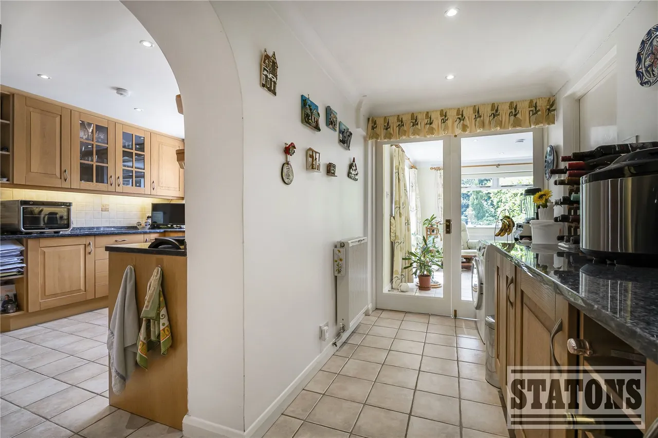 Parkgate Avenue, Hadley Wood, EN4 0NN, photo 13