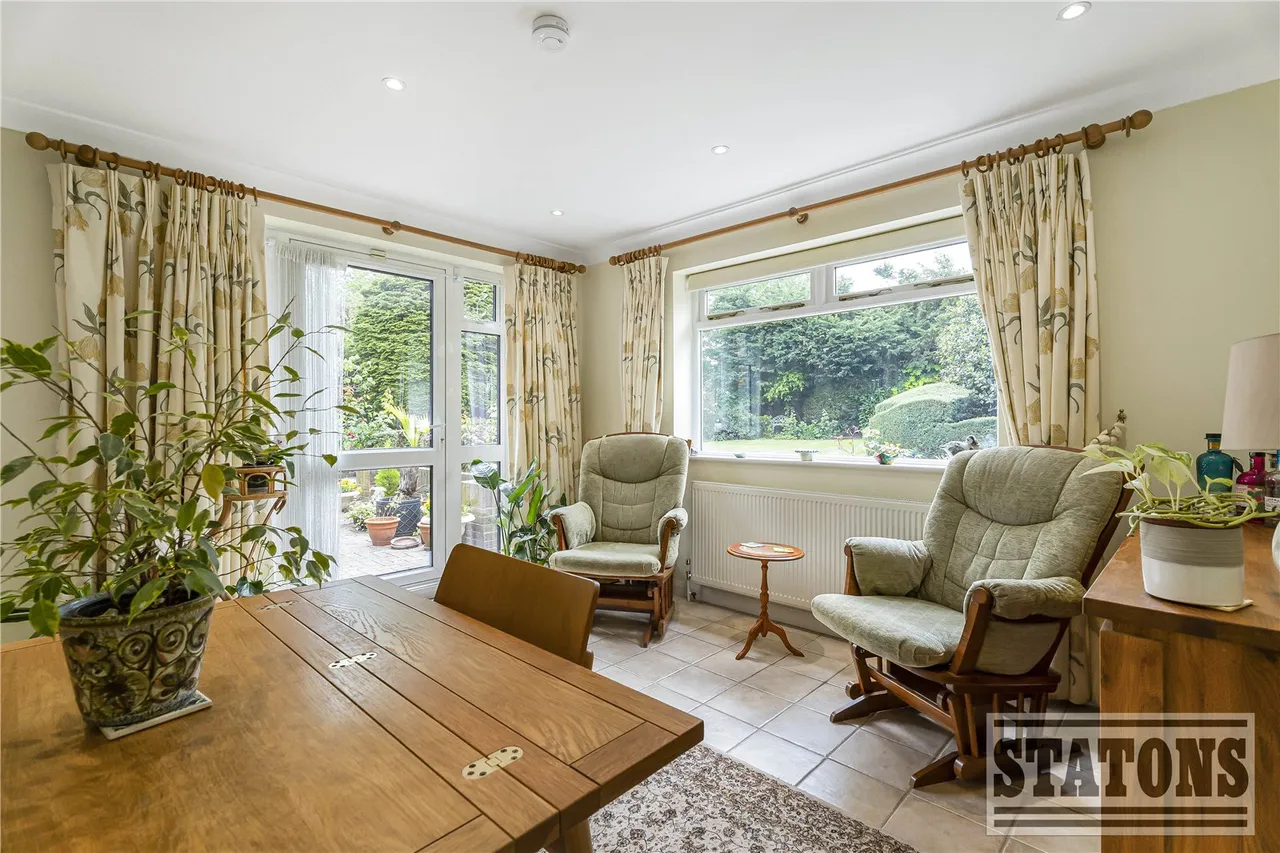 Parkgate Avenue, Hadley Wood, EN4 0NN, photo 15