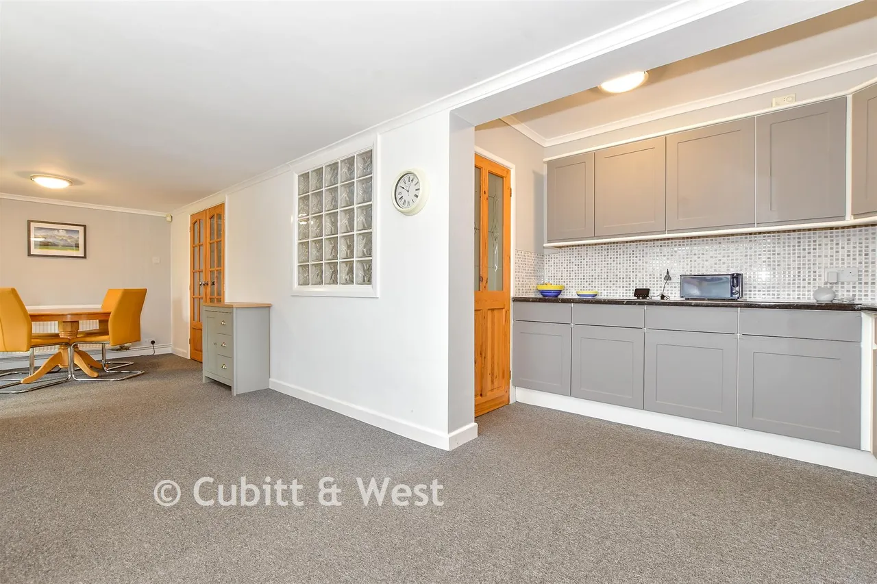 Lidsey Road, Woodgate, PO20, photo 3