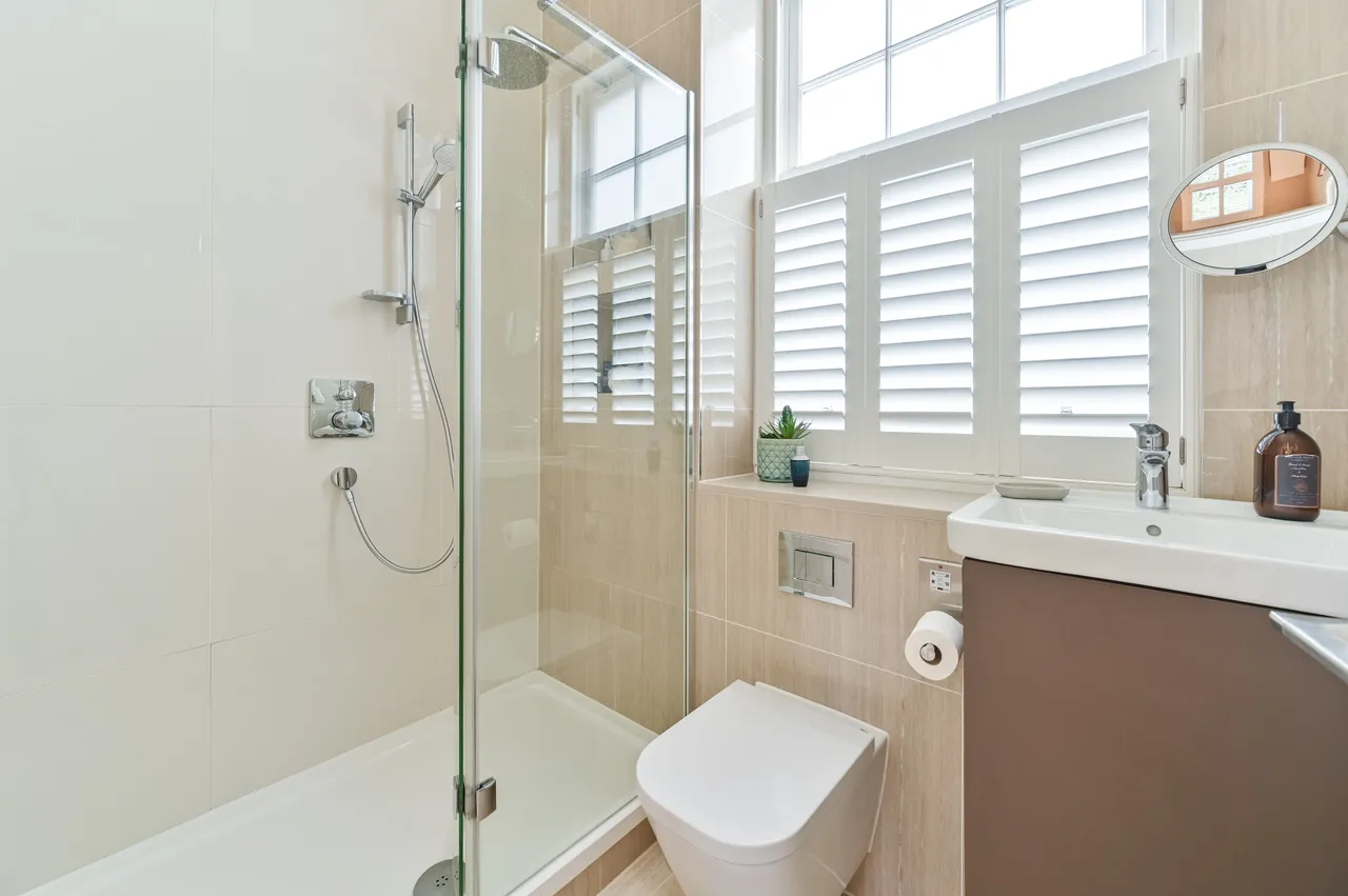 Apartment 1, Laboratory Pavilion East, 3 Laboratory Square, London, photo 10