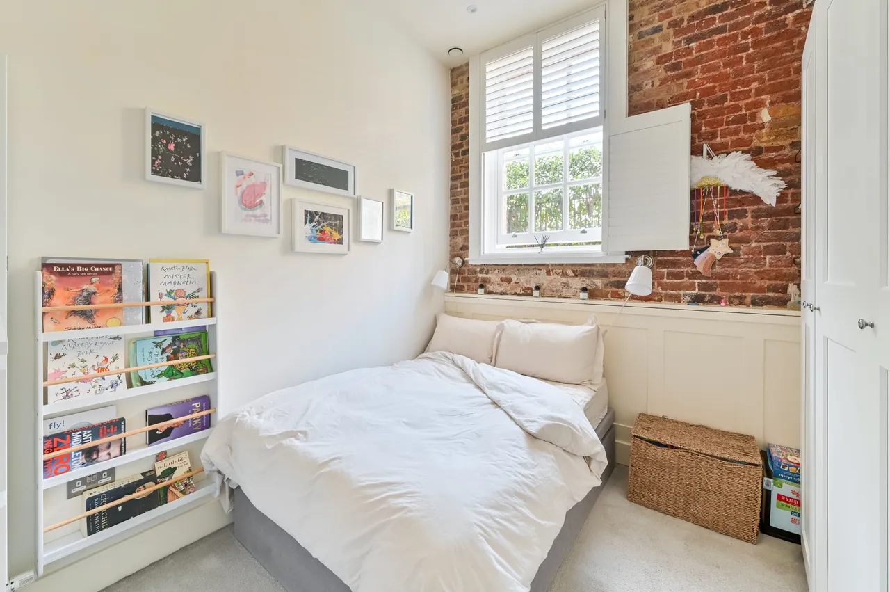 Apartment 1, Laboratory Pavilion East, 3 Laboratory Square, London, photo 11