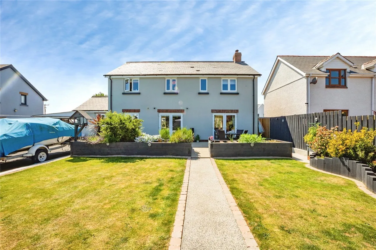 Clos-y-Gwyddil, Cardigan, SA43, photo 28