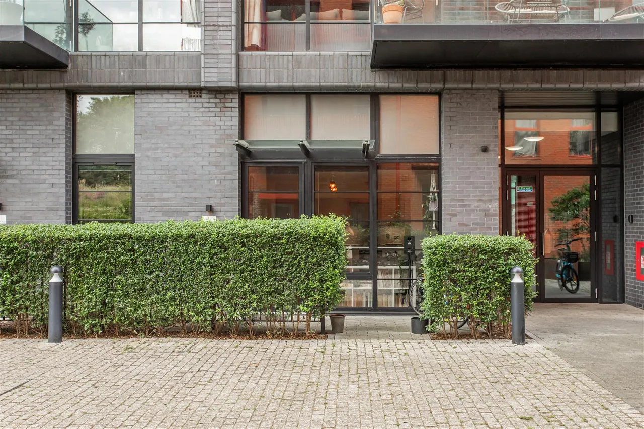 Hart Yard, Bow, photo 13