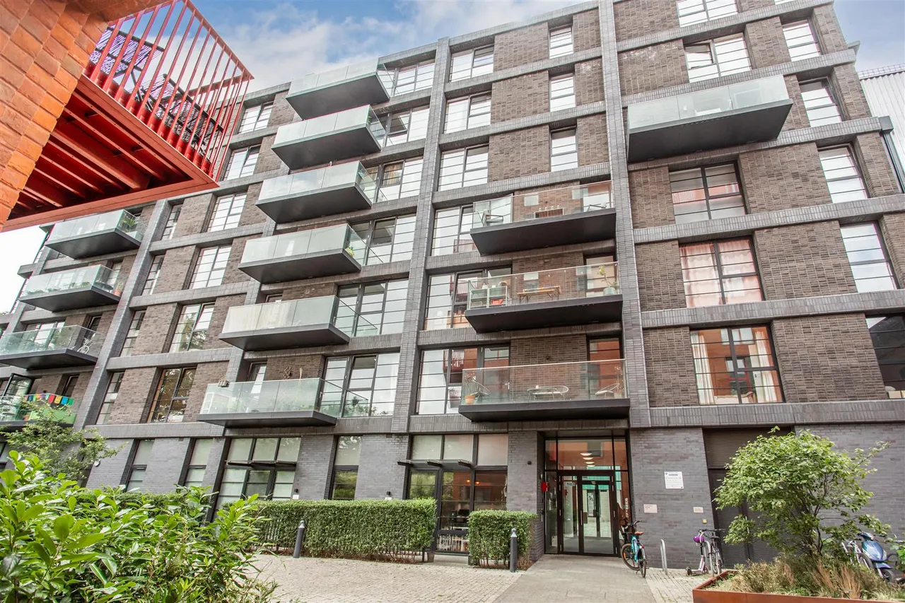 Hart Yard, Bow, photo 15