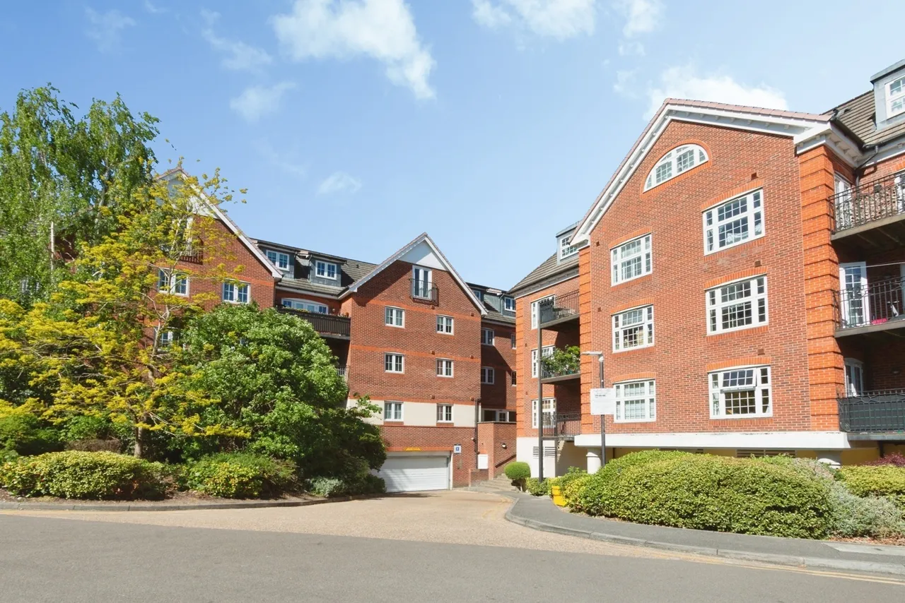 London Road, Camberley, GU15, photo 13