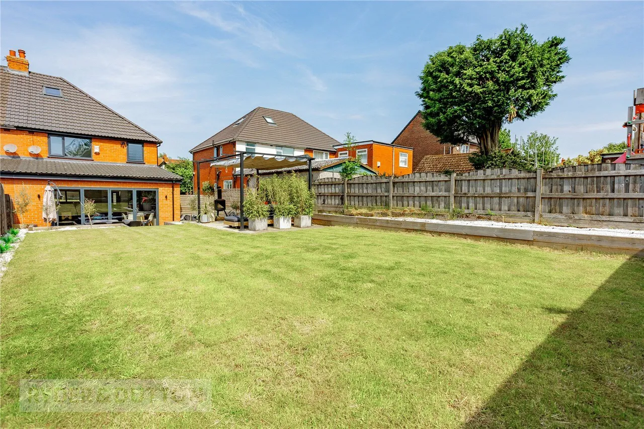 Ripponden Road, Moorside, OL4, photo 28