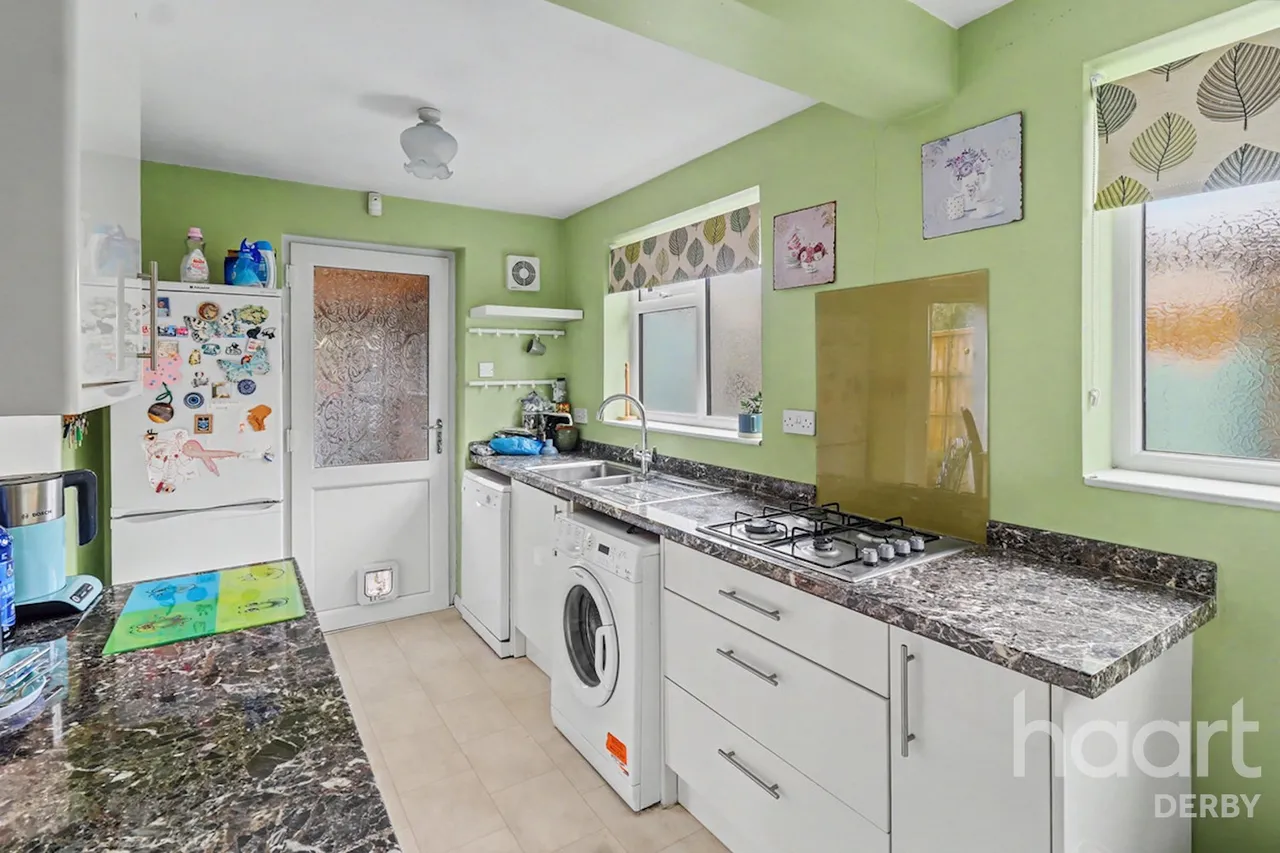 Ashmeadow, Borrowash, DE72, photo 4