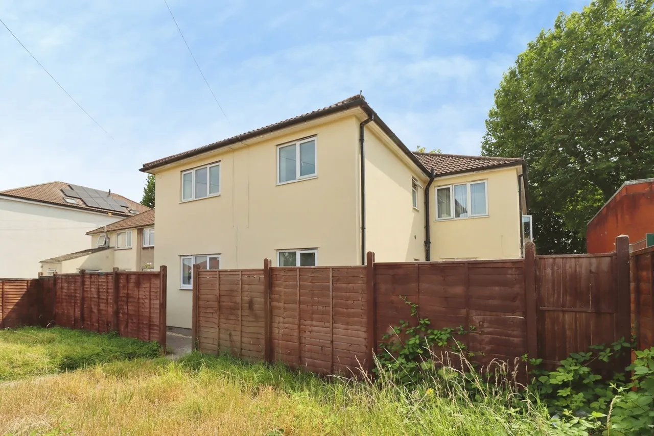 Staple Hill Road, Bristol, BS16, photo 15
