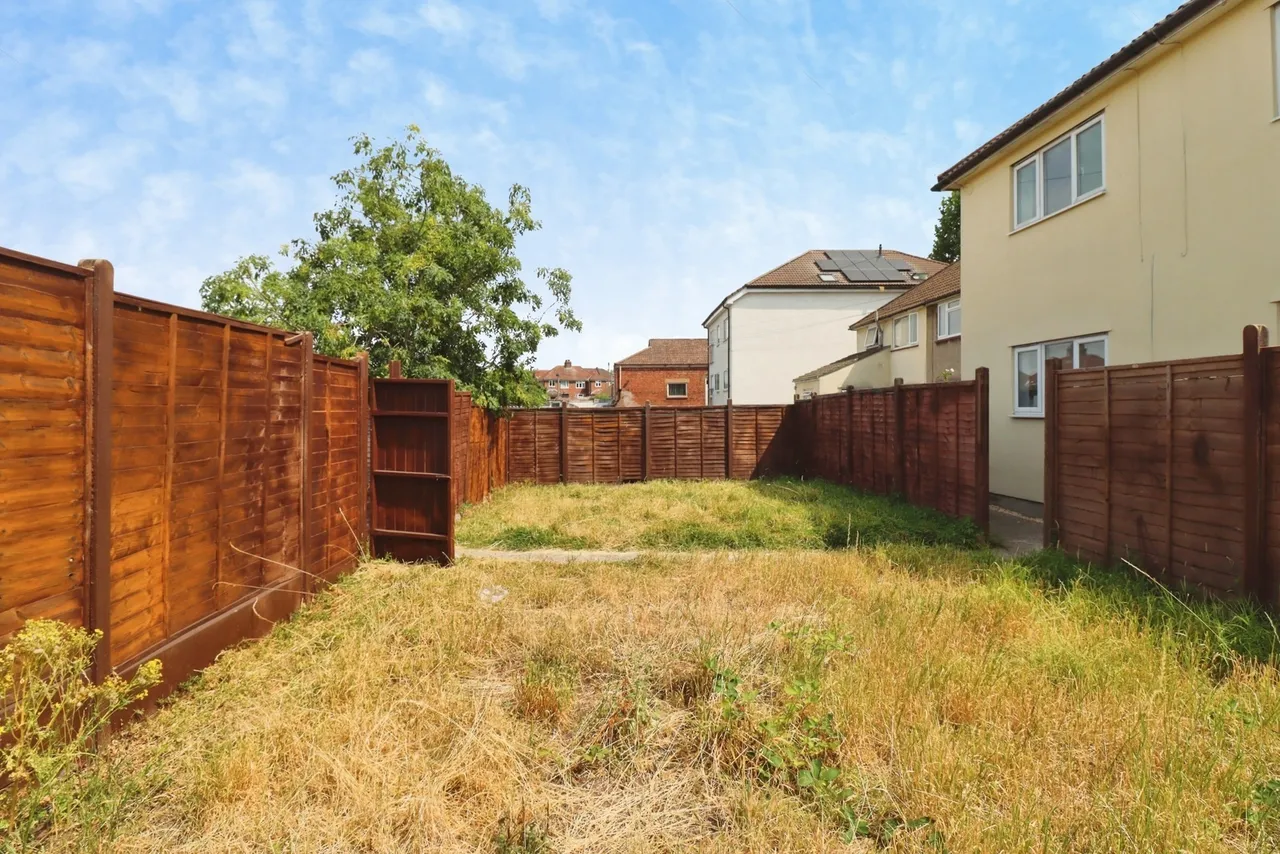 Staple Hill Road, Bristol, BS16, photo 2