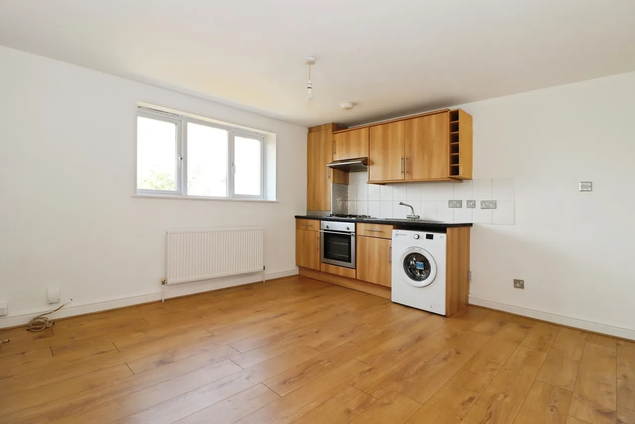 Staple Hill Road, Bristol, BS16, photo 6