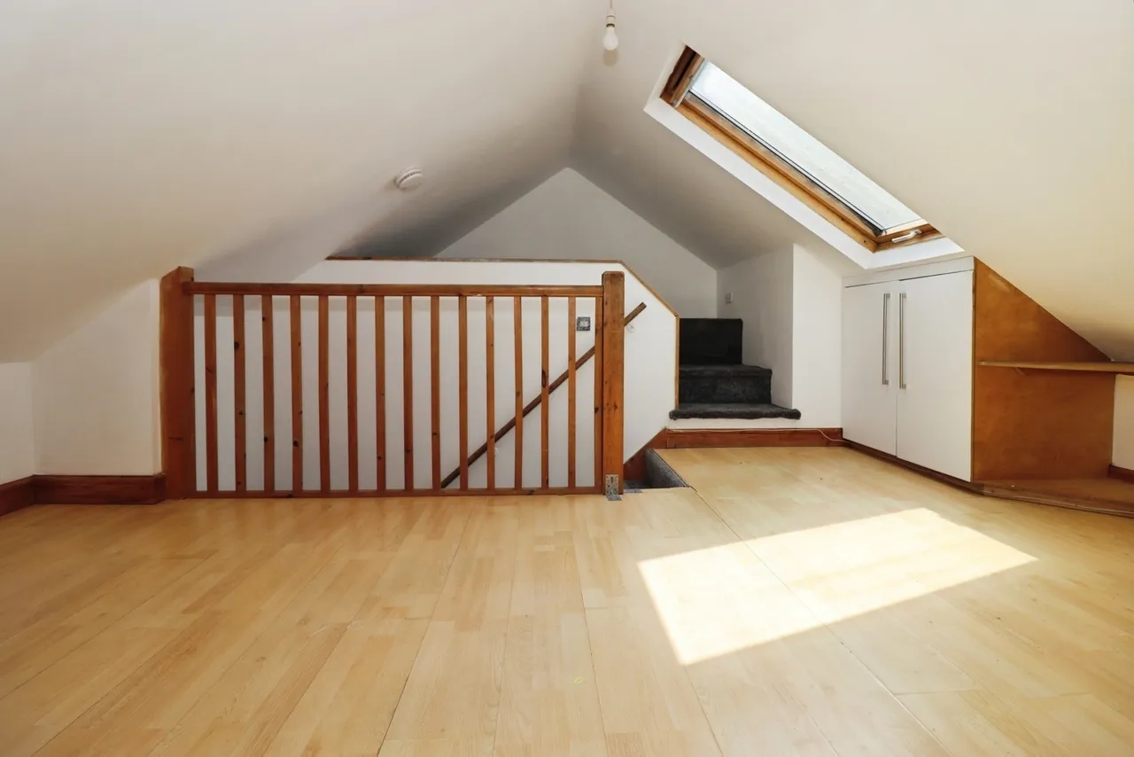 Staple Hill Road, Bristol, BS16, photo 5