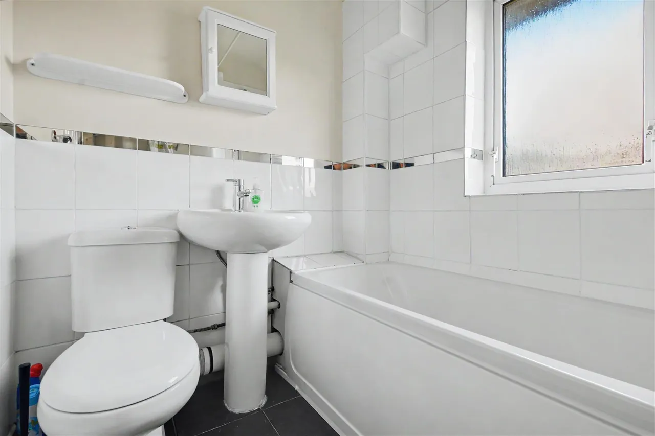 Olton Avenue, Lenton Abbey, NG9, photo 10