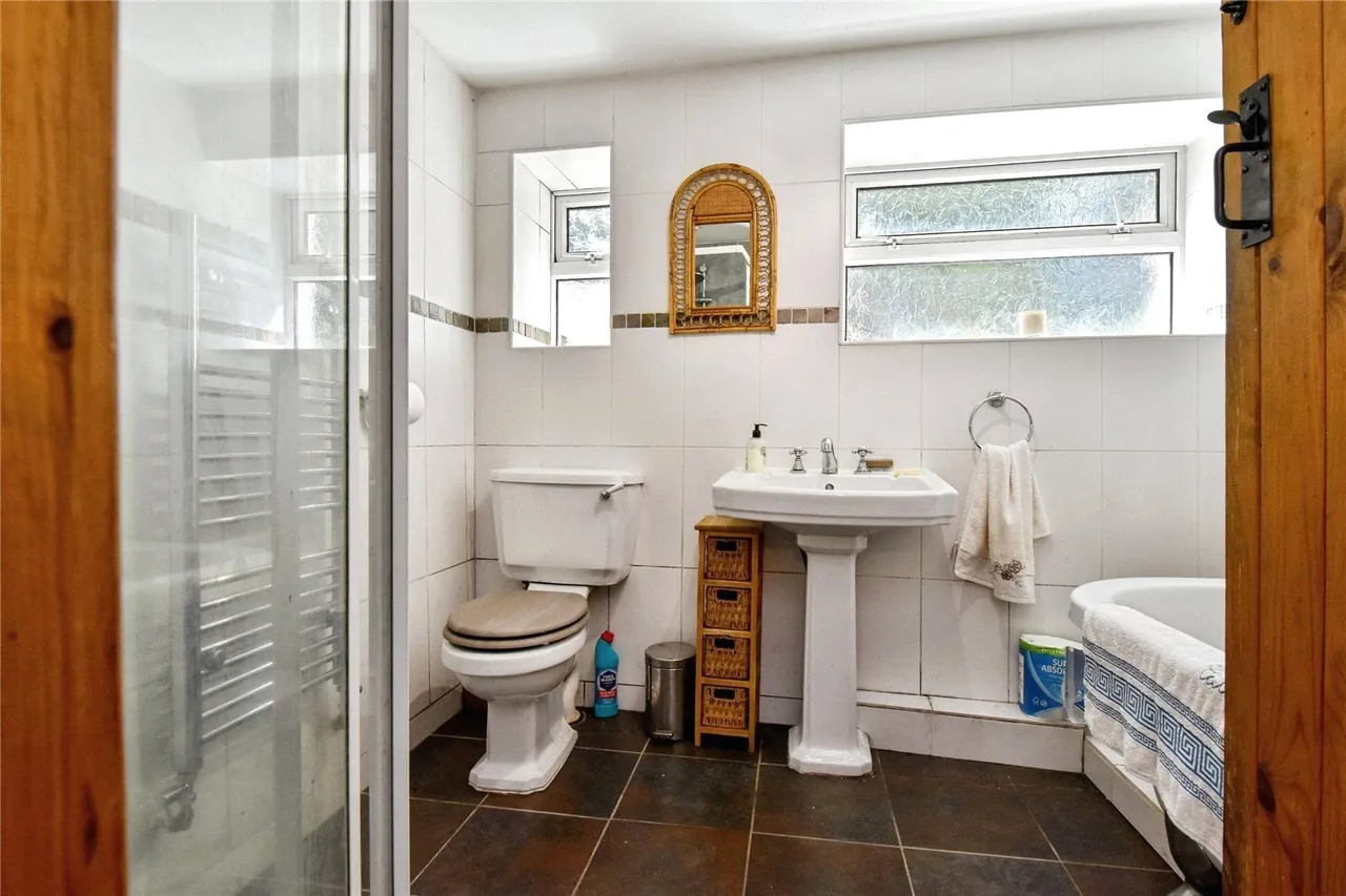 Llandyfan, Ammanford, SA18, photo 14