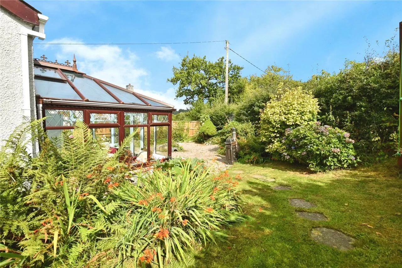 Llandyfan, Ammanford, SA18, photo 7