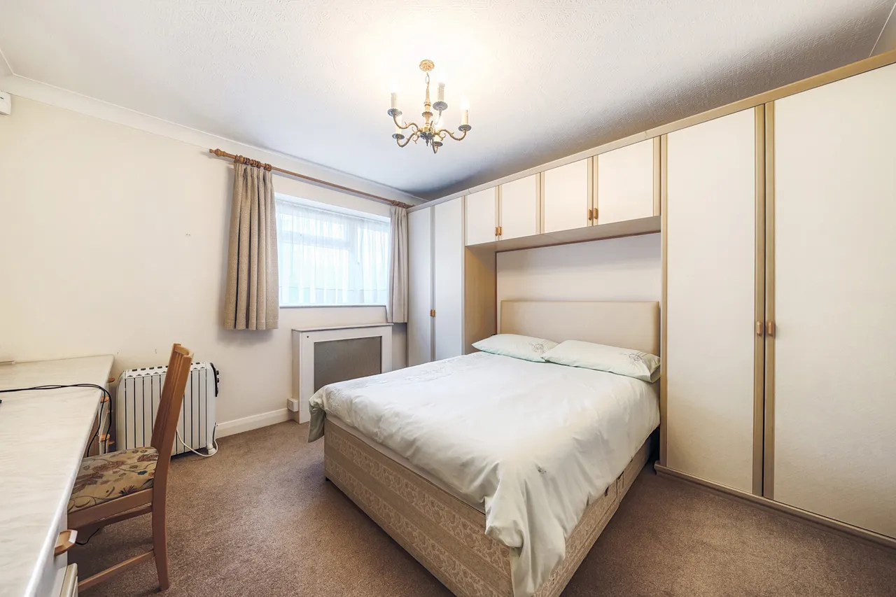 Watford Road, Northwood, HA6, photo 9