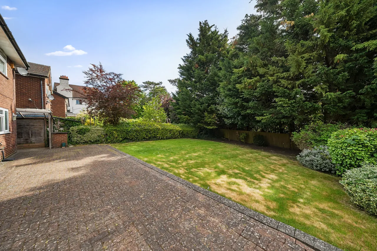 Watford Road, Northwood, HA6, photo 21