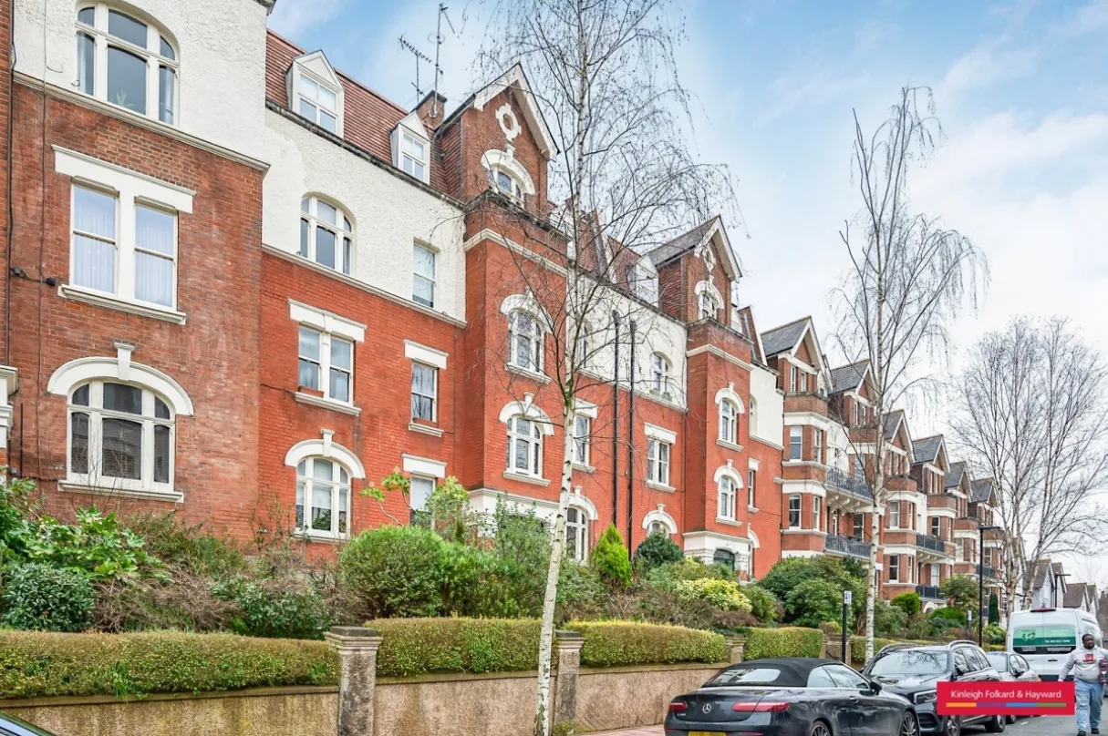 2 bed flat for sale, Honeybourne Road, West Hampstead, NW6